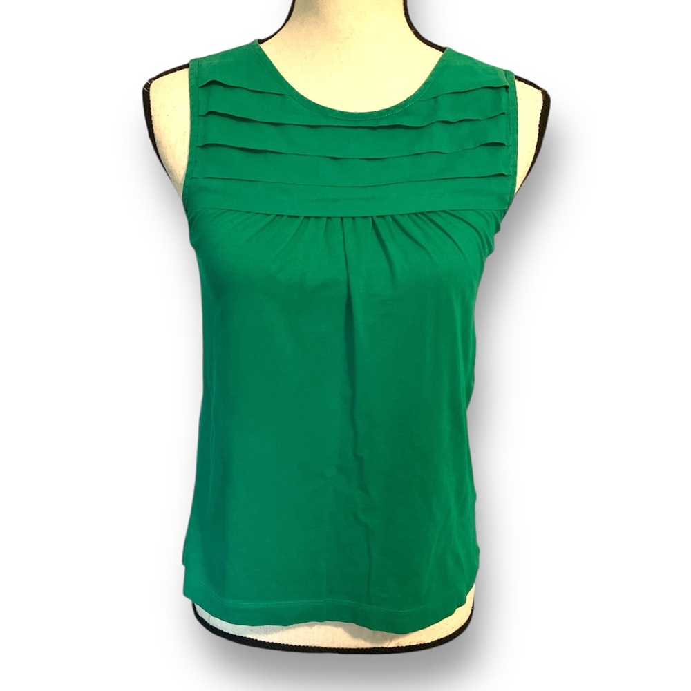 Banana Republic green top - Picture 1 of 6